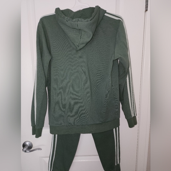 Adidas Green Tracksuit with White Stripes - Picture 4 of 10